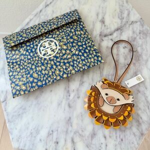 🦔 Tory Burch Hedgehog Leather AirPods Pro Case Holder Small Trinkets Bag Charm